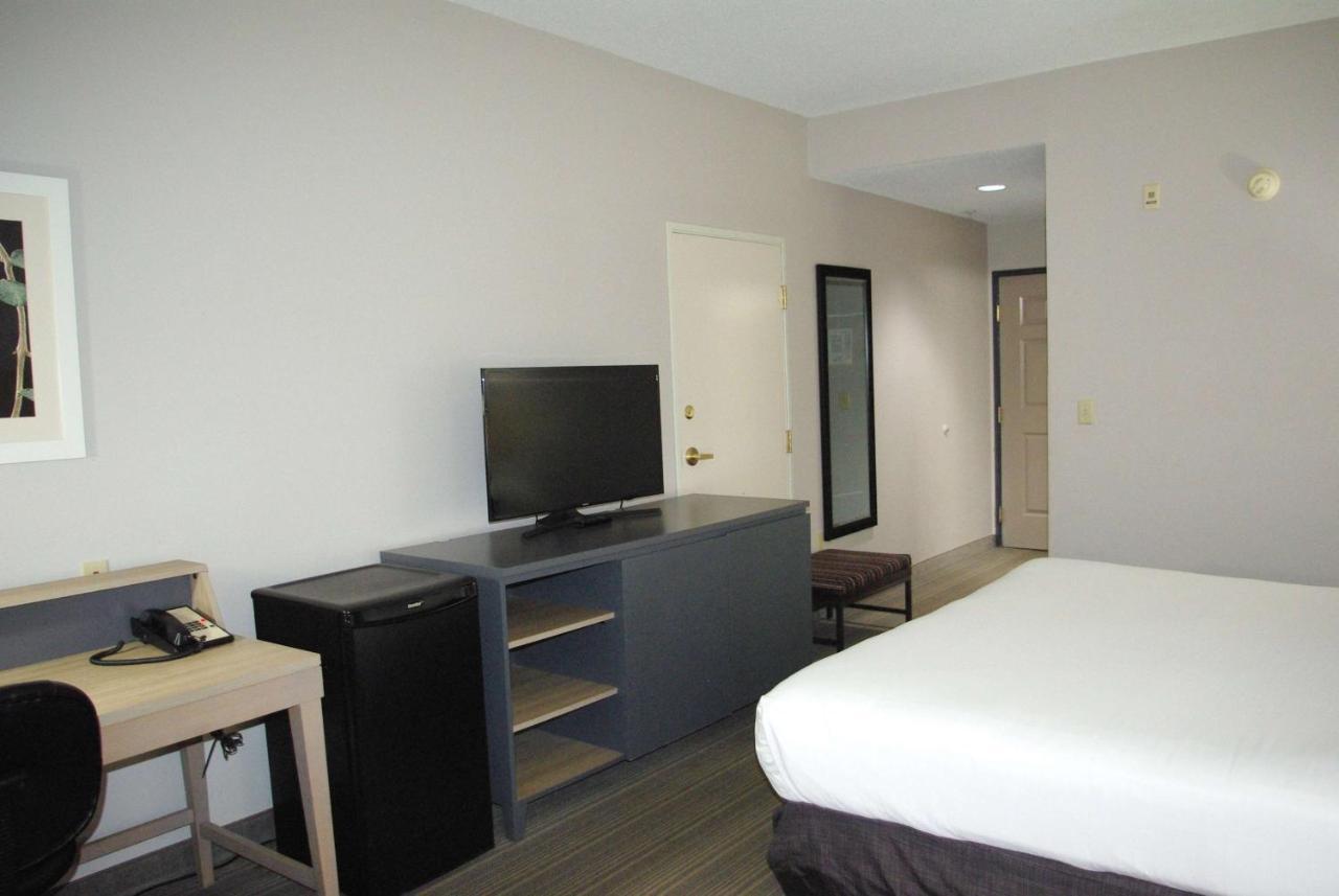 Wingate By Wyndham Matthews, Nc Hotel Bagian luar foto