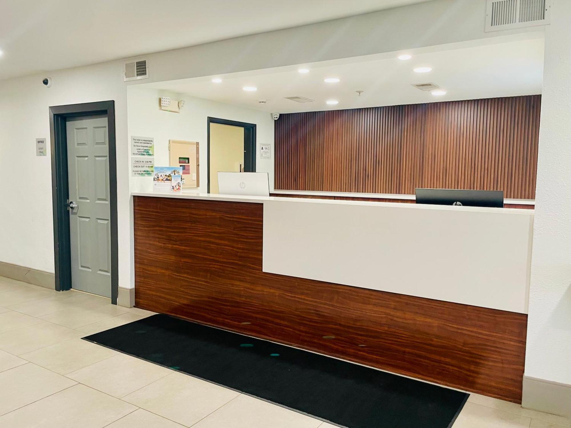 Wingate By Wyndham Matthews, Nc Hotel Bagian luar foto