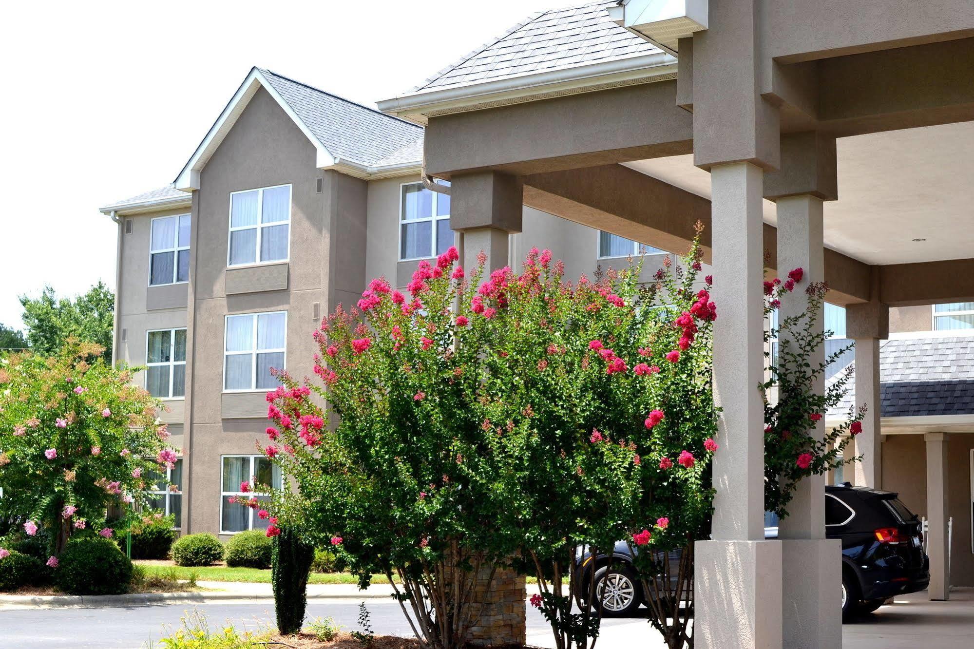 Wingate By Wyndham Matthews, Nc Hotel Bagian luar foto